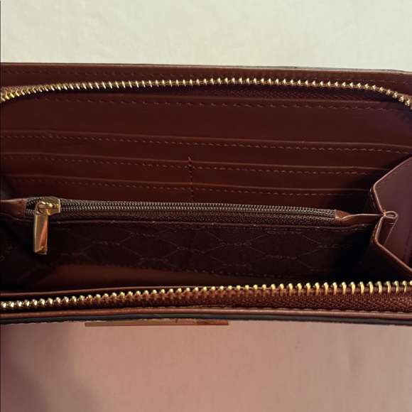 Floral and Tiger Print Women's Wallet - Picture 3 of 4